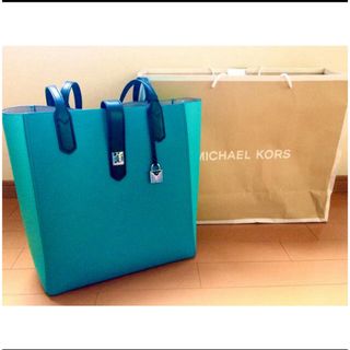 マイケルコース(Michael Kors)のMICHAEL KORSレザートートバッグ(トートバッグ)