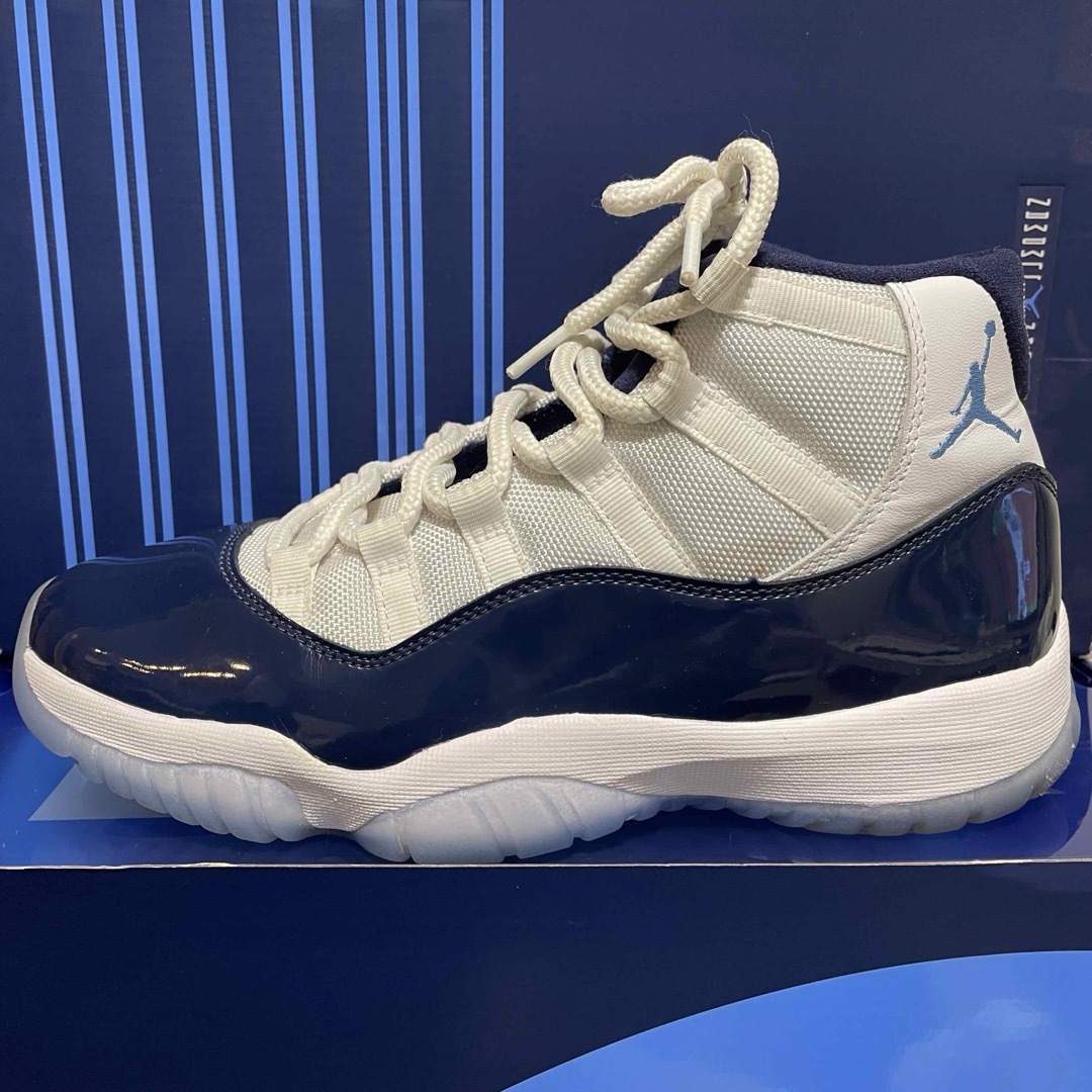 Jordan Brand（NIKE）(ジョーダン)のエアジョーダン11レトロAIR JORDAN RETRO 11ミッドナイトブルー メンズの靴/シューズ(スニーカー)の商品写真