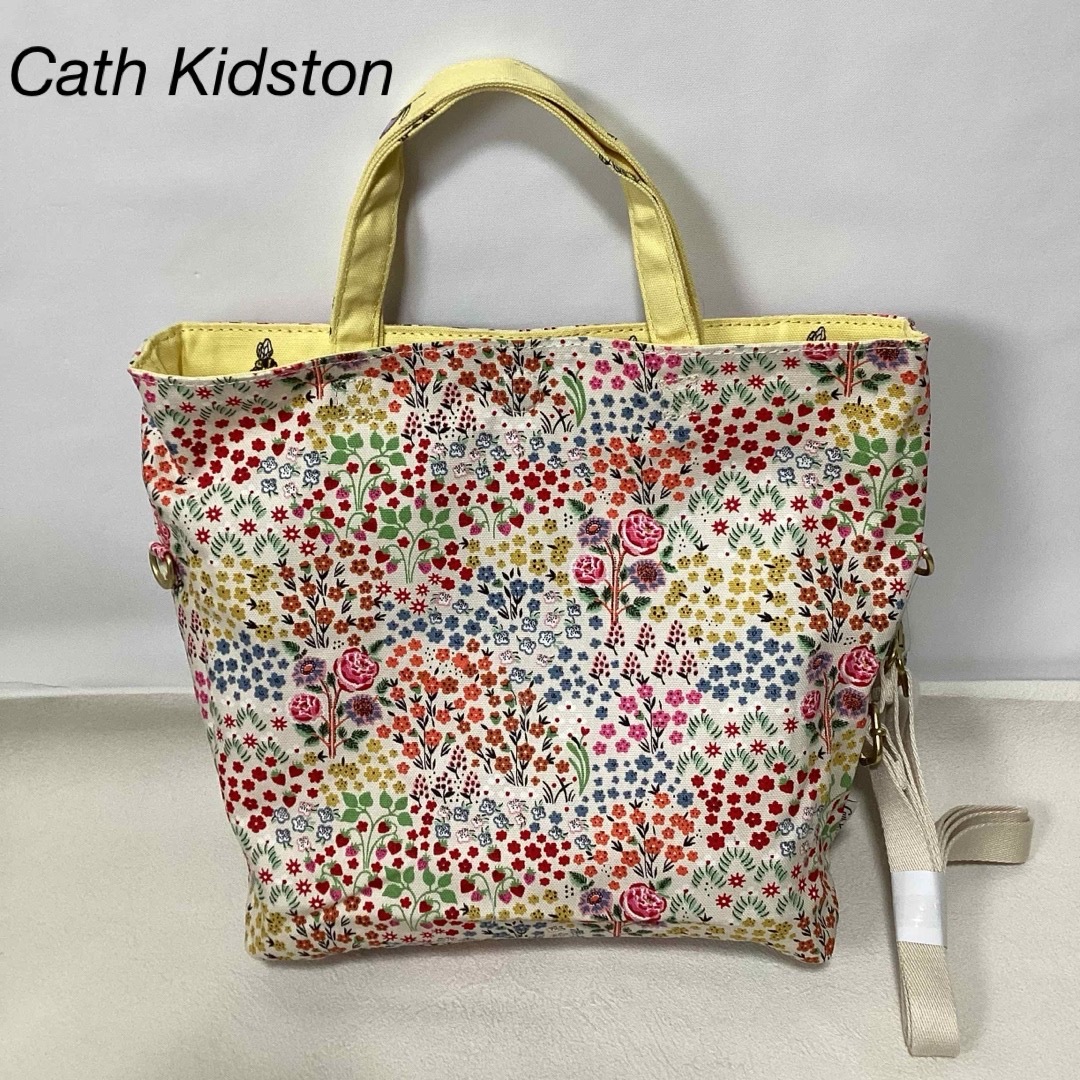 Cath Kidston(キャスキッドソン)のCath Kidston 　ショルダーバッグ　トートバッグ　小花柄　蜂柄　 レディースのバッグ(ショルダーバッグ)の商品写真