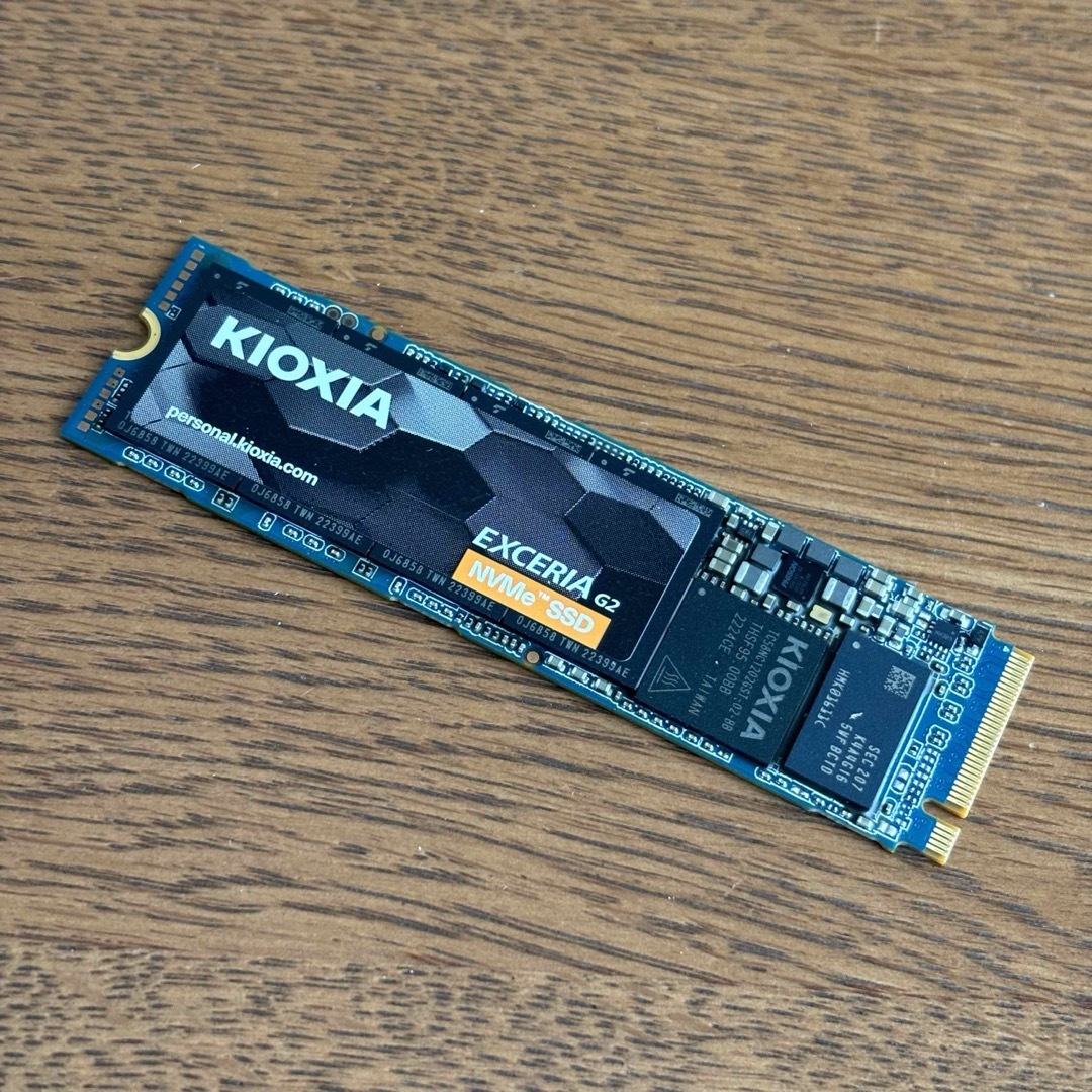 キオクシア EXCERIA G2 NVMe SSD 500GB スマホ/家電/カメラのPC/タブレット(PCパーツ)の商品写真