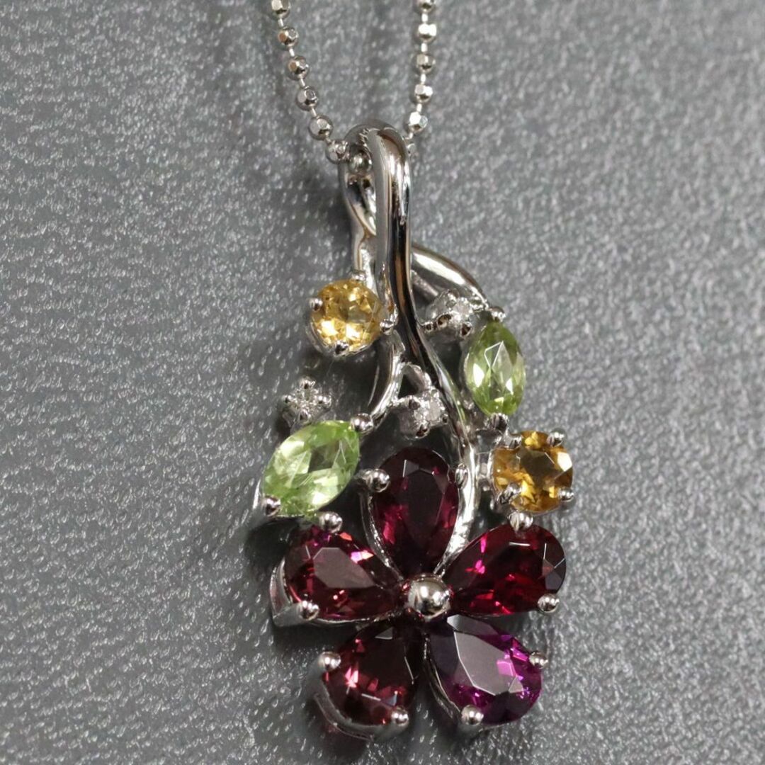 6542円 ♥️手編み♥️白×ゴールドうさぎちゃん クリスマスver 6542円 ♥️手編み♥️白×ゴールドうさぎちゃん クリスマスver