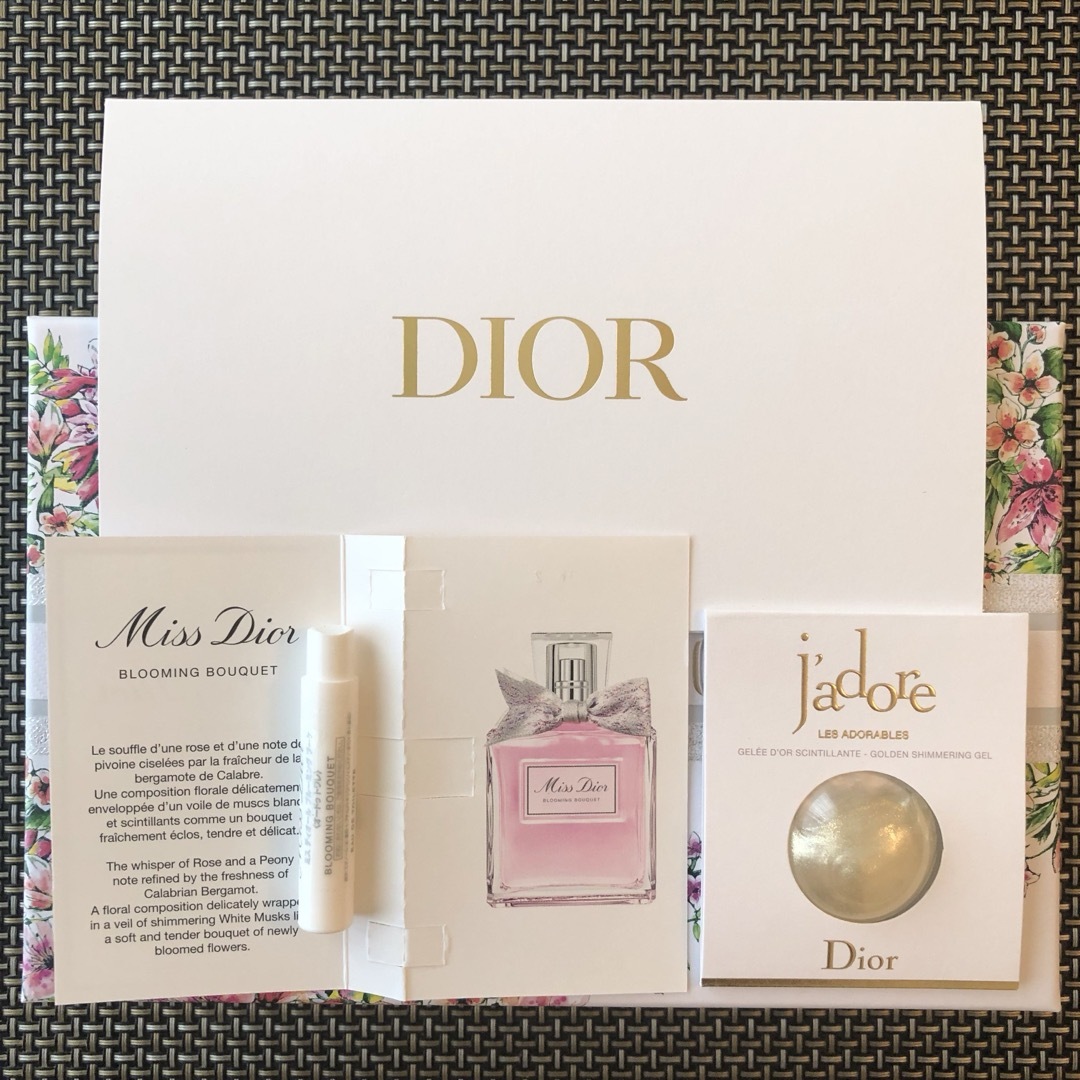 Christian Dior(クリスチャンディオール)の【新品未使用】ディオール★DIOR★2点セット★ミスディオール★ジャドール★香水 コスメ/美容のキット/セット(サンプル/トライアルキット)の商品写真