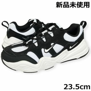 ナイキ(NIKE)の新品 ナイキ レディース テック ヘラ ホワイト ブラック 23.5cm(スニーカー)