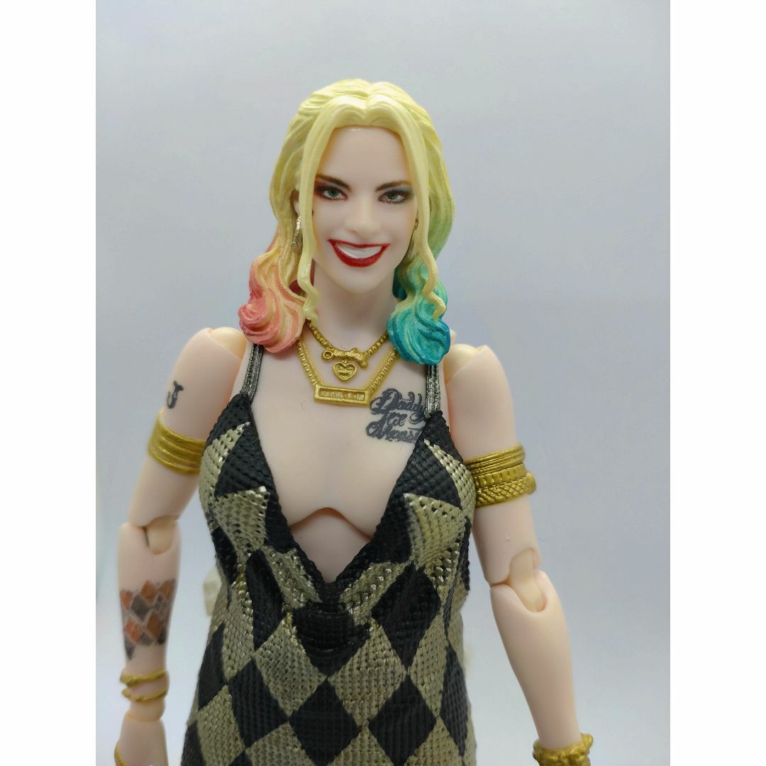 MEDICOM TOY(メディコムトイ)のMAFEX   HARLEY QUINN ハーレイ・クイン ドレスVer. エンタメ/ホビーのフィギュア(アメコミ)の商品写真