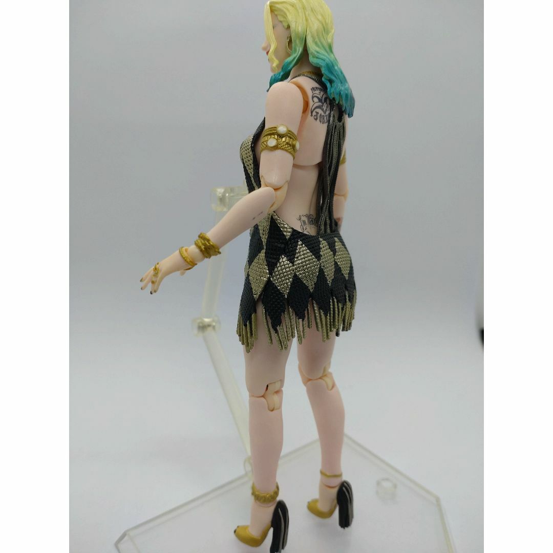 MEDICOM TOY - MAFEX HARLEY QUINN ハーレイ・クイン ドレスVer MEDICOM TOY - MAFEX HARLEY QUINN ハーレイ・クイン ドレスVer