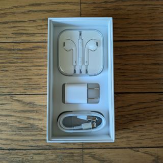 アイフォーン(iPhone)のApple iPhone 純正 充電器 イヤホン(バッテリー/充電器)