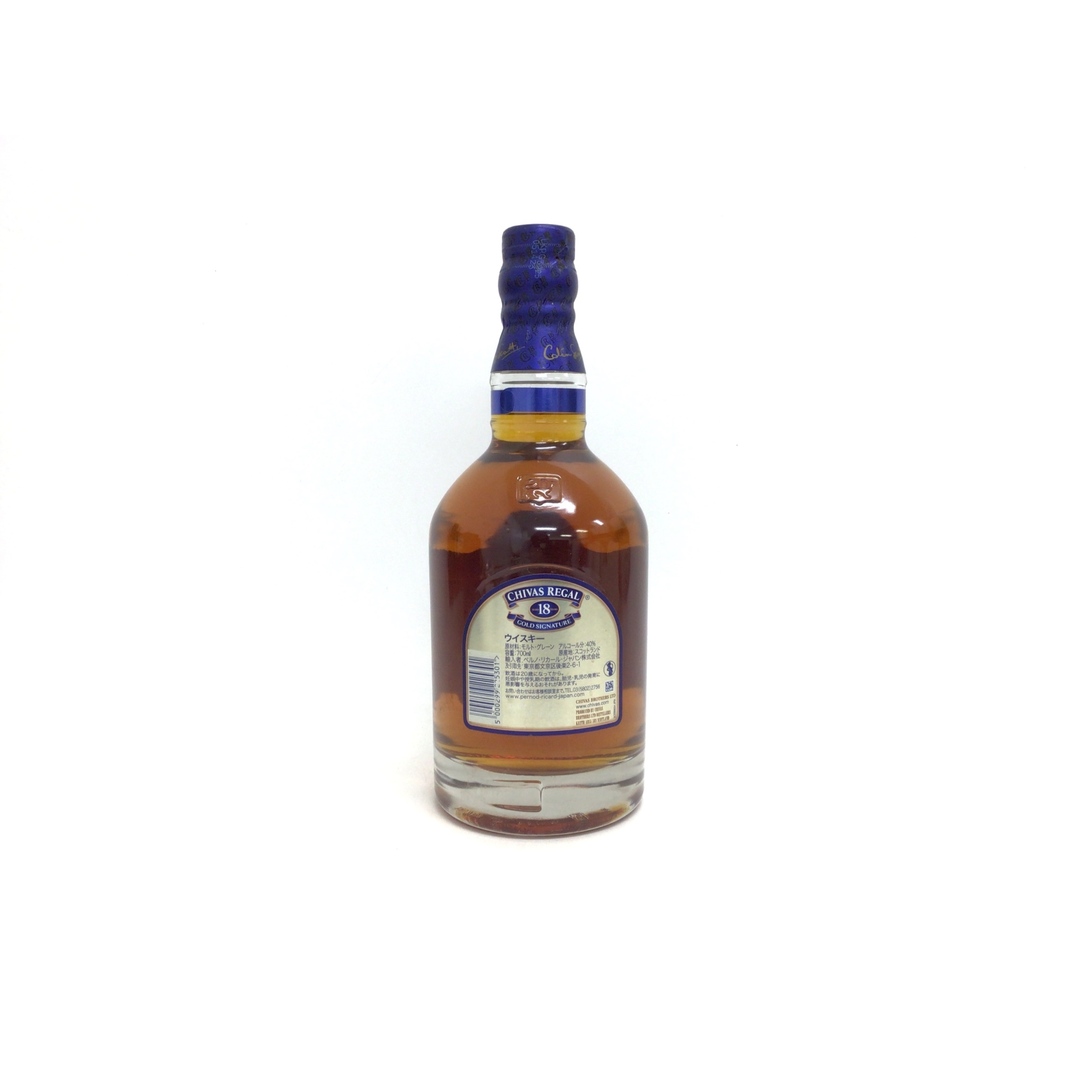 ウイスキー シーバスリーガル 18年 ゴールド シグネチャー  700ml (58) ITGE497EVW0P 食品/飲料/酒の酒(ウイスキー)の商品写真