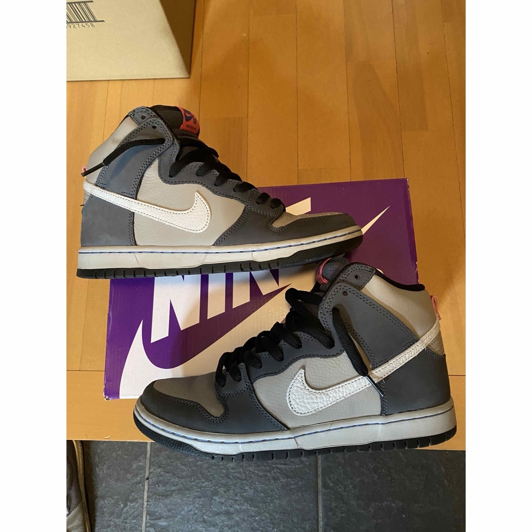 NIKE(ナイキ)のNike SB Dunk High Pro "Medium Grey" メンズの靴/シューズ(スニーカー)の商品写真