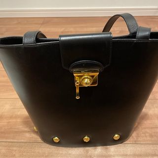 サルヴァトーレフェラガモ(Salvatore Ferragamo)のフェラガモ  ショルダーバック(ショルダーバッグ)