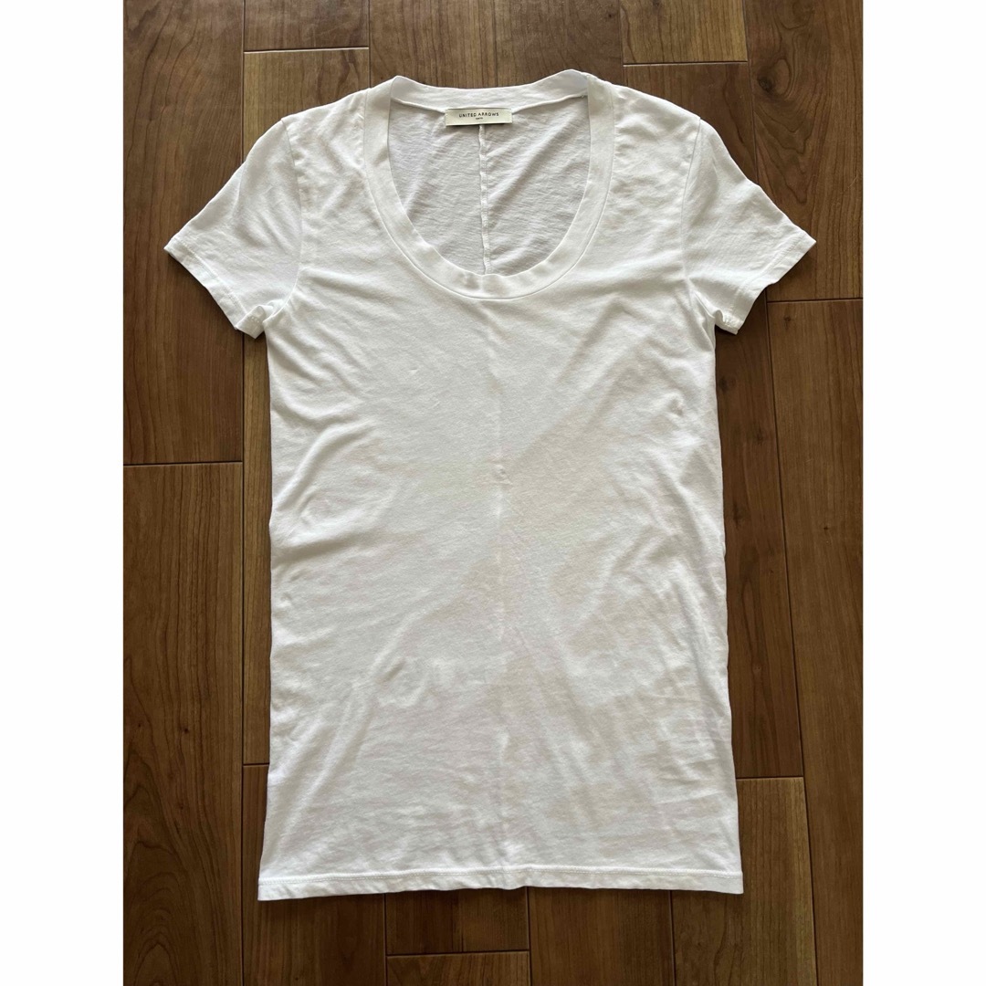 UNITED ARROWS(ユナイテッドアローズ)のユナイテッドアローズ　白Tシャツ　スリム　XS〜S レディースのトップス(Tシャツ(半袖/袖なし))の商品写真