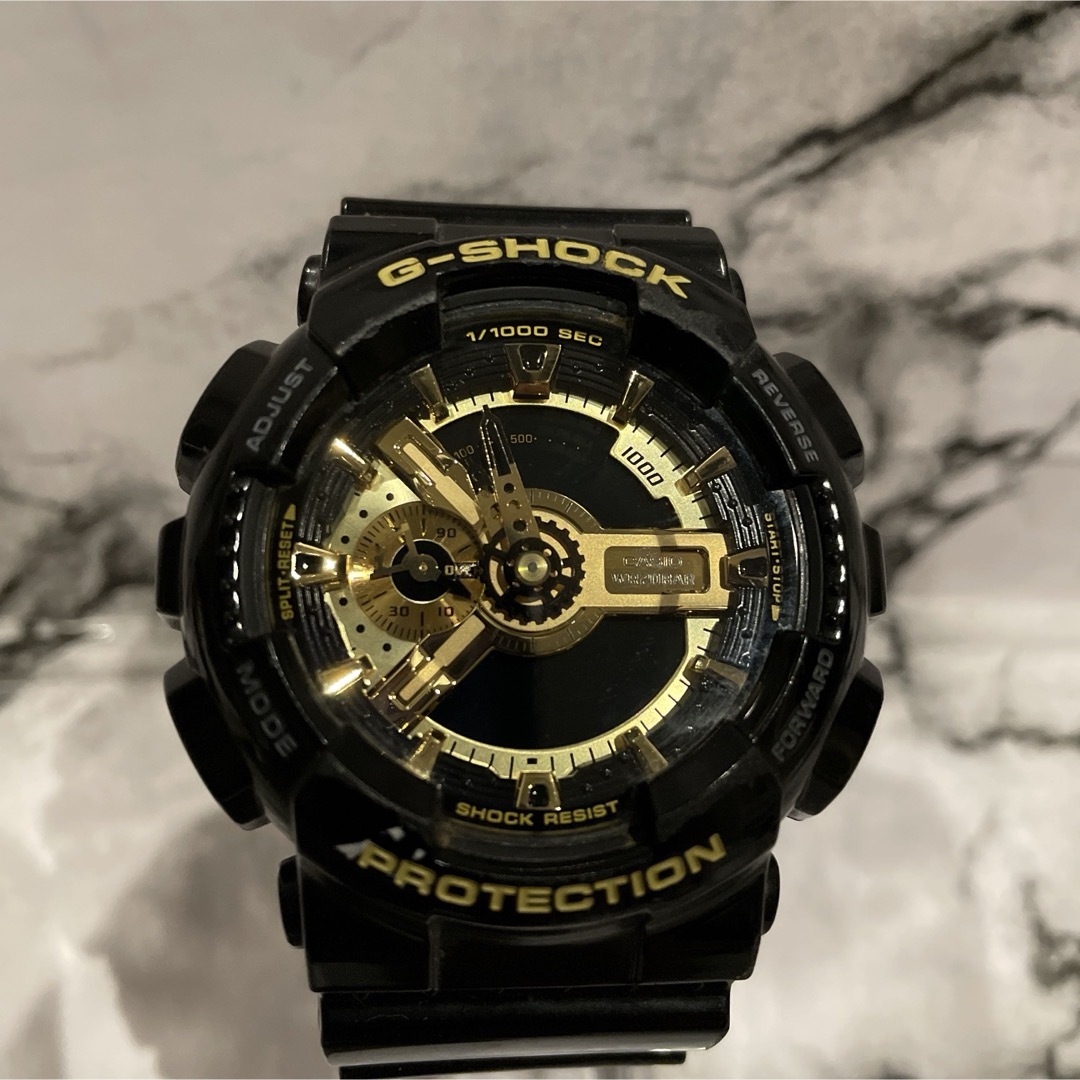 G-SHOCK(ジーショック)のCASIO G-SHOCK GA-110GB-1A BLACK×GOLD メンズの時計(腕時計(デジタル))の商品写真