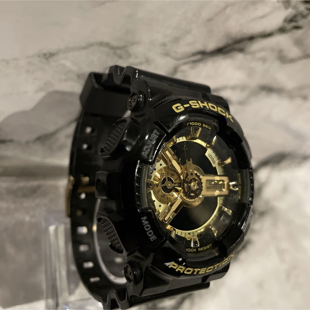 G-SHOCK(ジーショック)のCASIO G-SHOCK GA-110GB-1A BLACK×GOLD メンズの時計(腕時計(デジタル))の商品写真