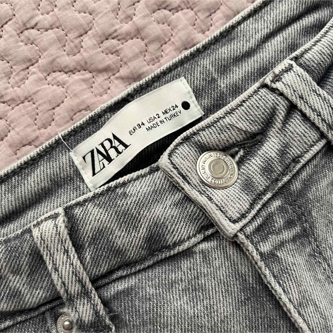 ZARA(ザラ)のZARA ザラ スキニー デニム グレー 34  レディースのパンツ(デニム/ジーンズ)の商品写真