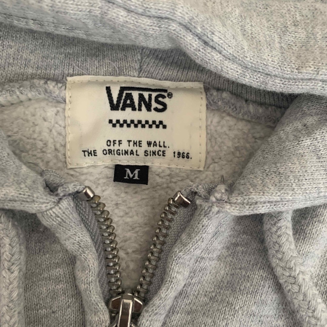 VANS(ヴァンズ)のVANS パーカー メンズのトップス(パーカー)の商品写真