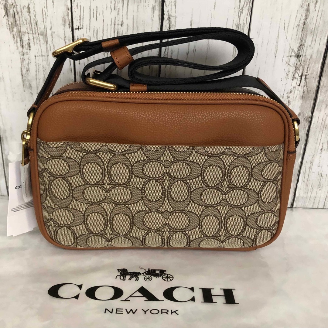 COACH(コーチ)の新品未使用 Disney X Coachレディース　ミッキー ショルダーバッグ レディースのバッグ(ショルダーバッグ)の商品写真