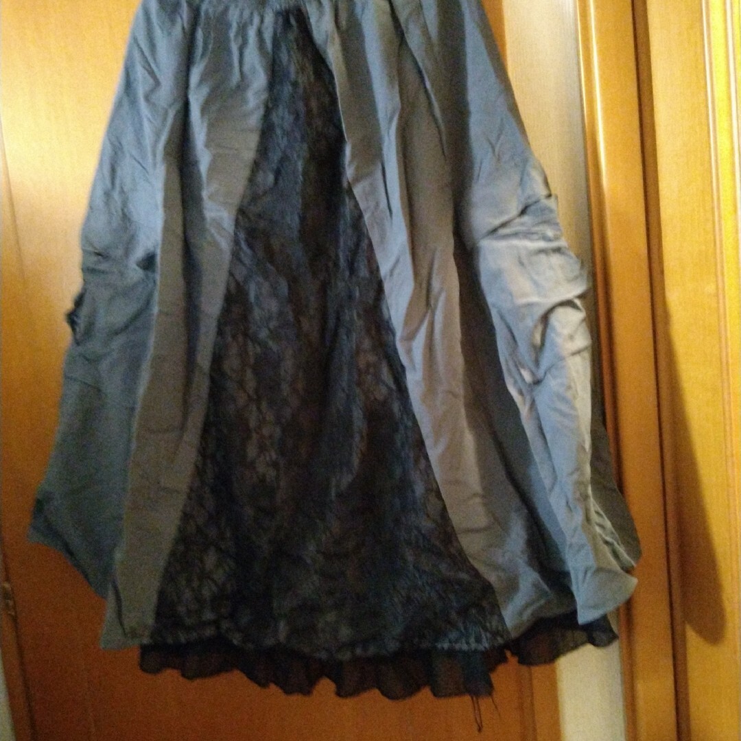 大幅値下げ！黒いシフォンスカートと二重のグレーロングスカート レース レディースのスカート(ロングスカート)の商品写真