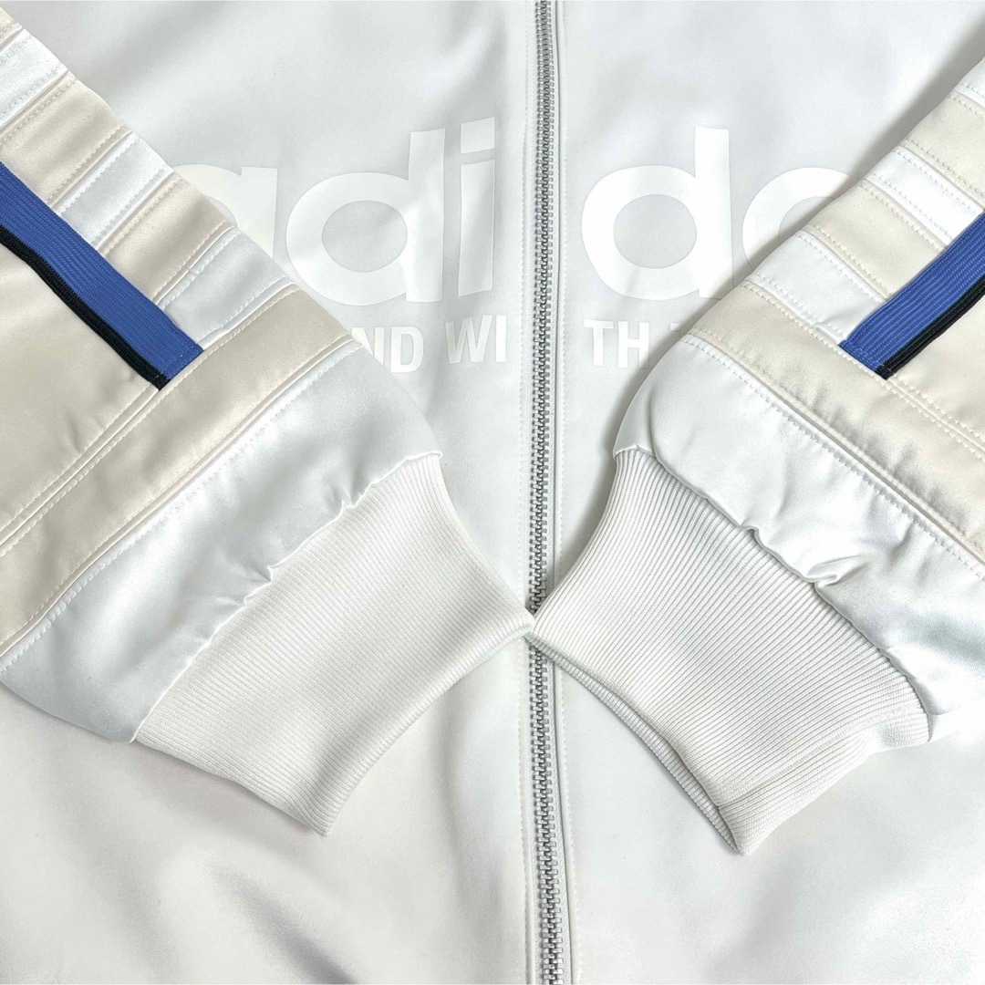 adidas(アディダス)のadidas IMITATION BIG JACKET レディース M レディースのジャケット/アウター(ブルゾン)の商品写真