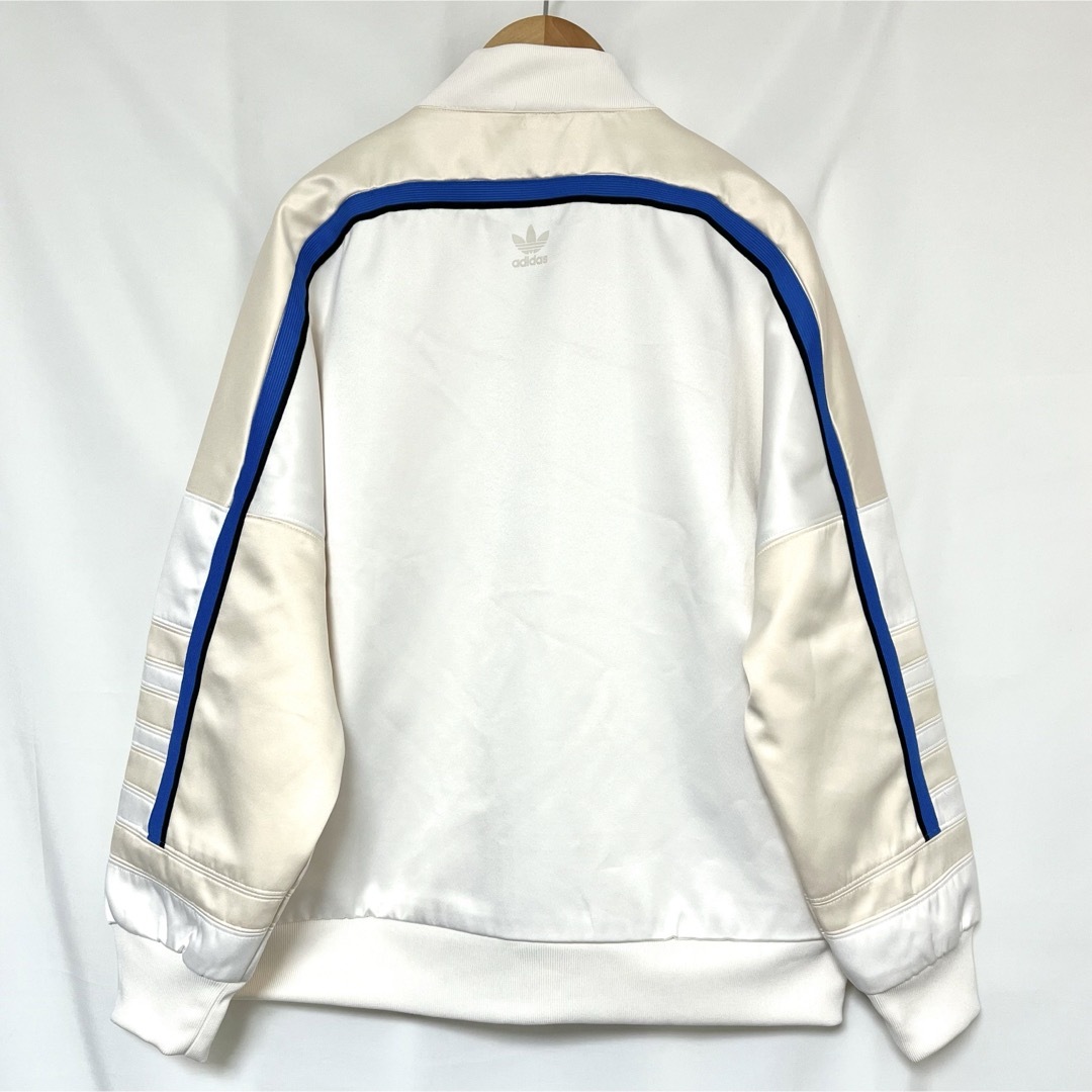 adidas(アディダス)のadidas IMITATION BIG JACKET レディース M レディースのジャケット/アウター(ブルゾン)の商品写真