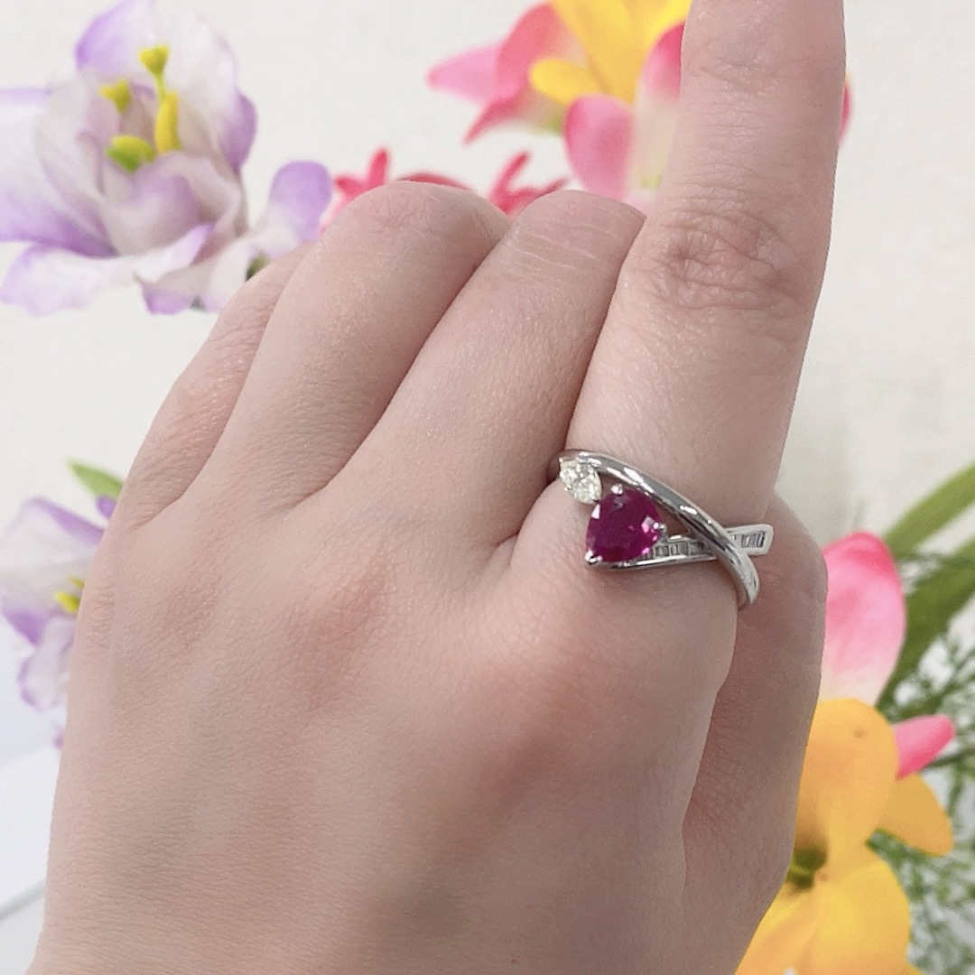 【JC4816】Pt900 ビルマ産 天然ルビー ダイヤモンド リング レディースのアクセサリー(リング(指輪))の商品写真