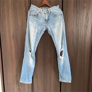 リーバイス(Levi's)のリーバイス　ダメージジーンズ(デニム/ジーンズ)