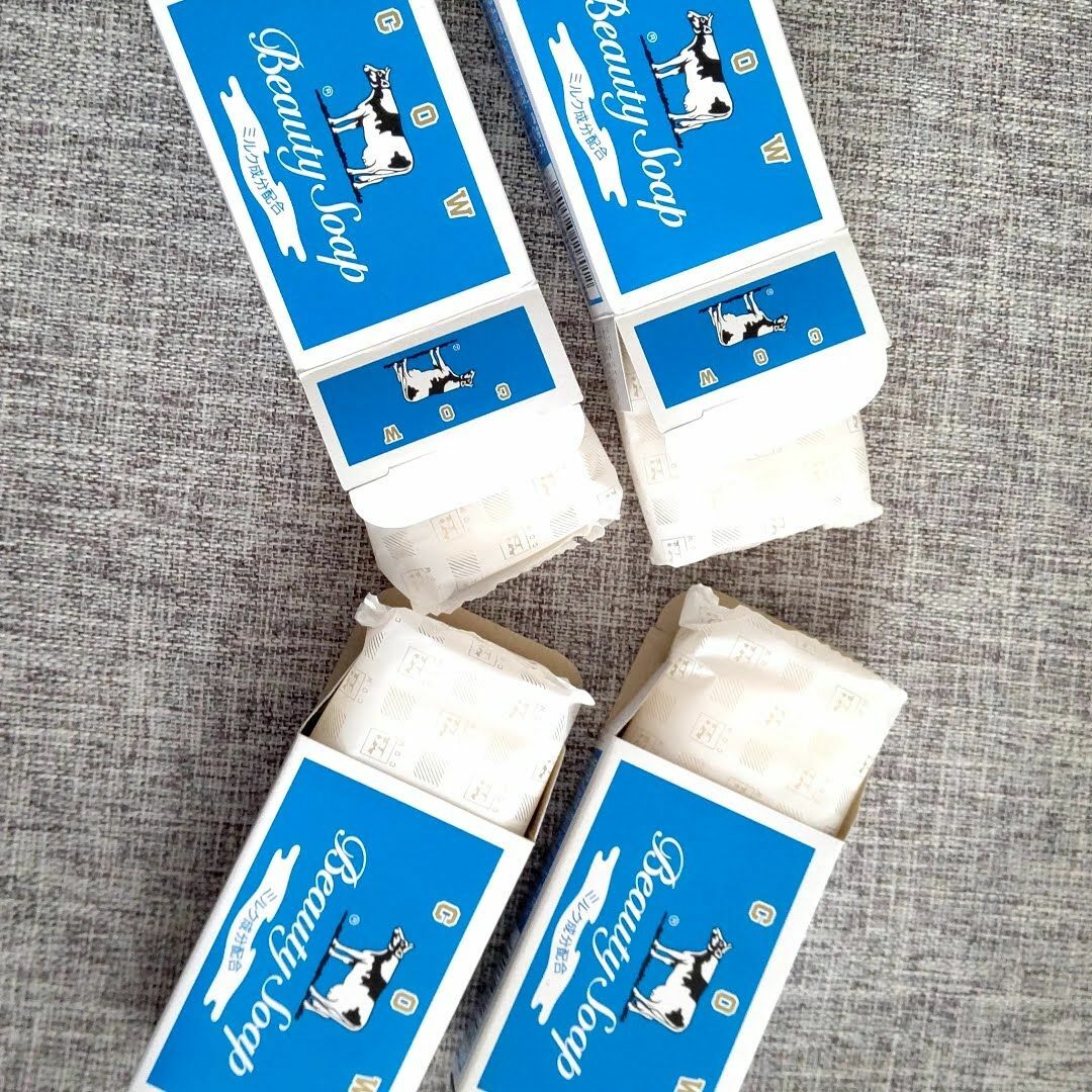 COW - 牛乳石鹸 カウブランド 青箱 85g*4 旧パッケージ COW - 牛乳石鹸 カウブランド 青箱 85g*4 旧パッケージ