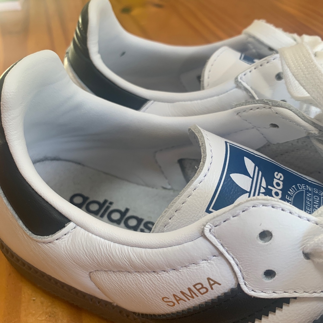 adidas(アディダス)のadidasスニーカー 人気のsamba レディースの靴/シューズ(スニーカー)の商品写真