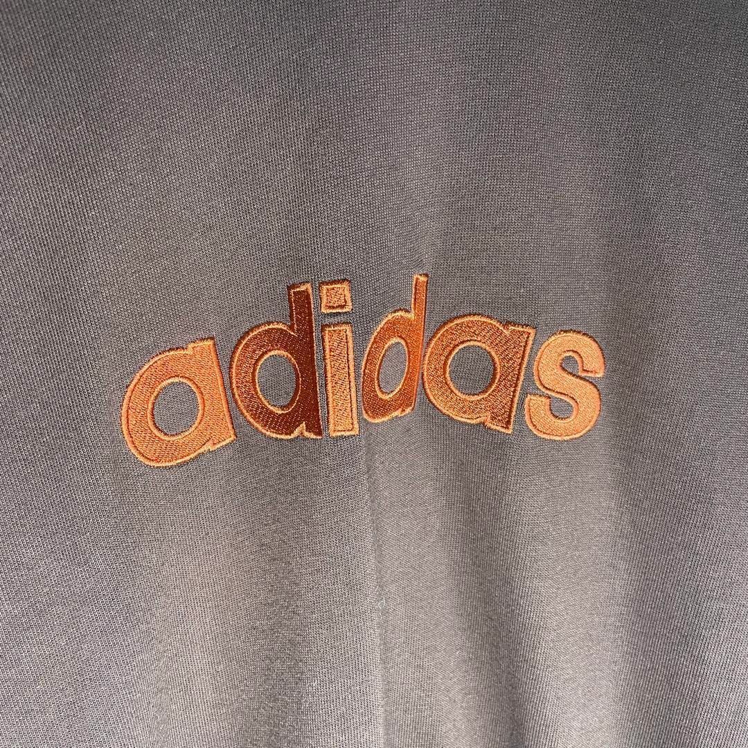 adidas(アディダス)の[古着]アディダス　長袖　Tシャツ　ロンT　刺繍　アームライン　茶色　オレンジ その他のその他(その他)の商品写真