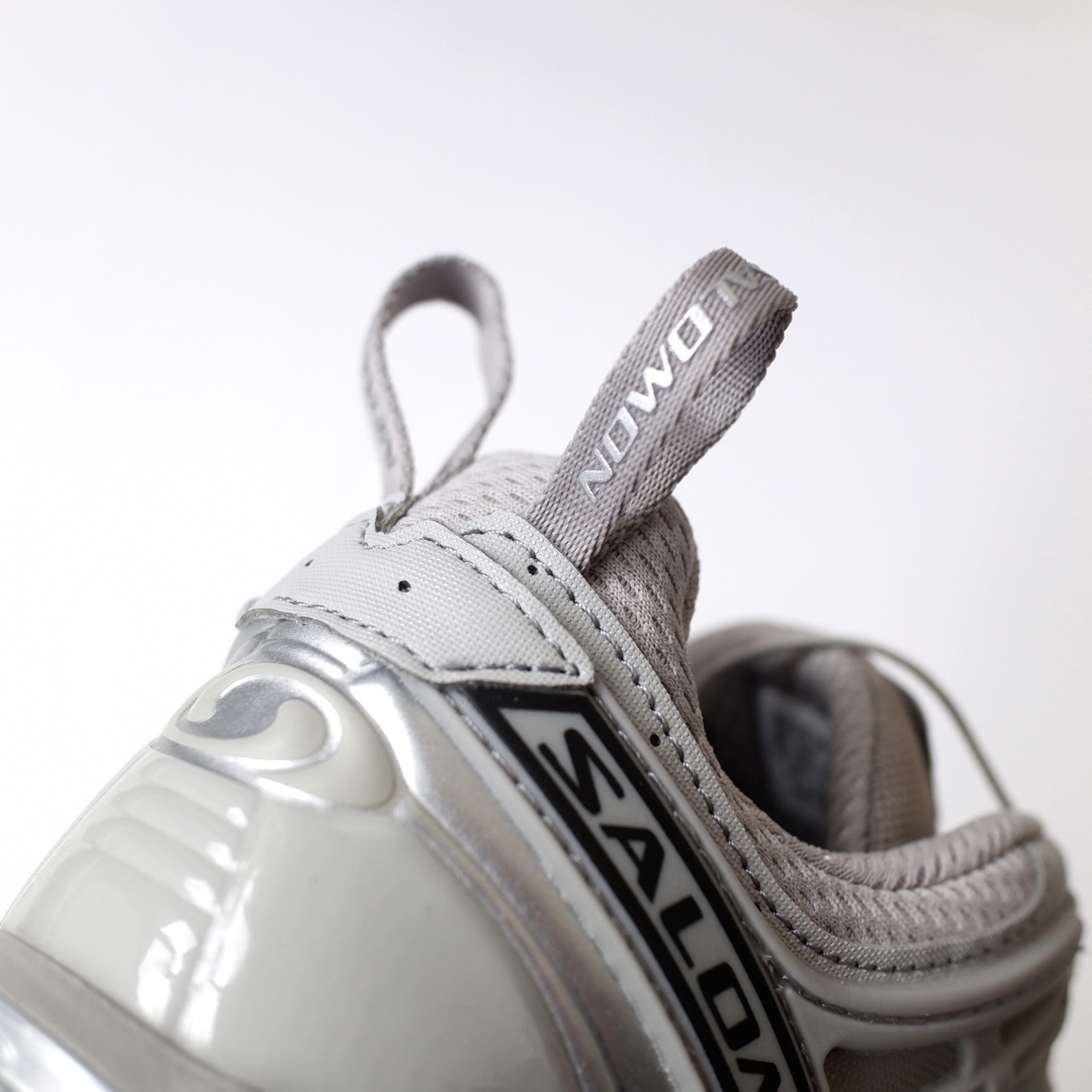 SALOMON(サロモン)の新品正規品 Salomon ACS PRO シルバーメタリック 22.5cm レディースの靴/シューズ(スニーカー)の商品写真
