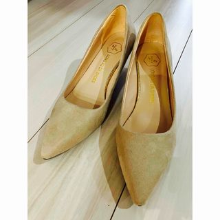 beige パンプス　スウェードベージュ　新品(ハイヒール/パンプス)