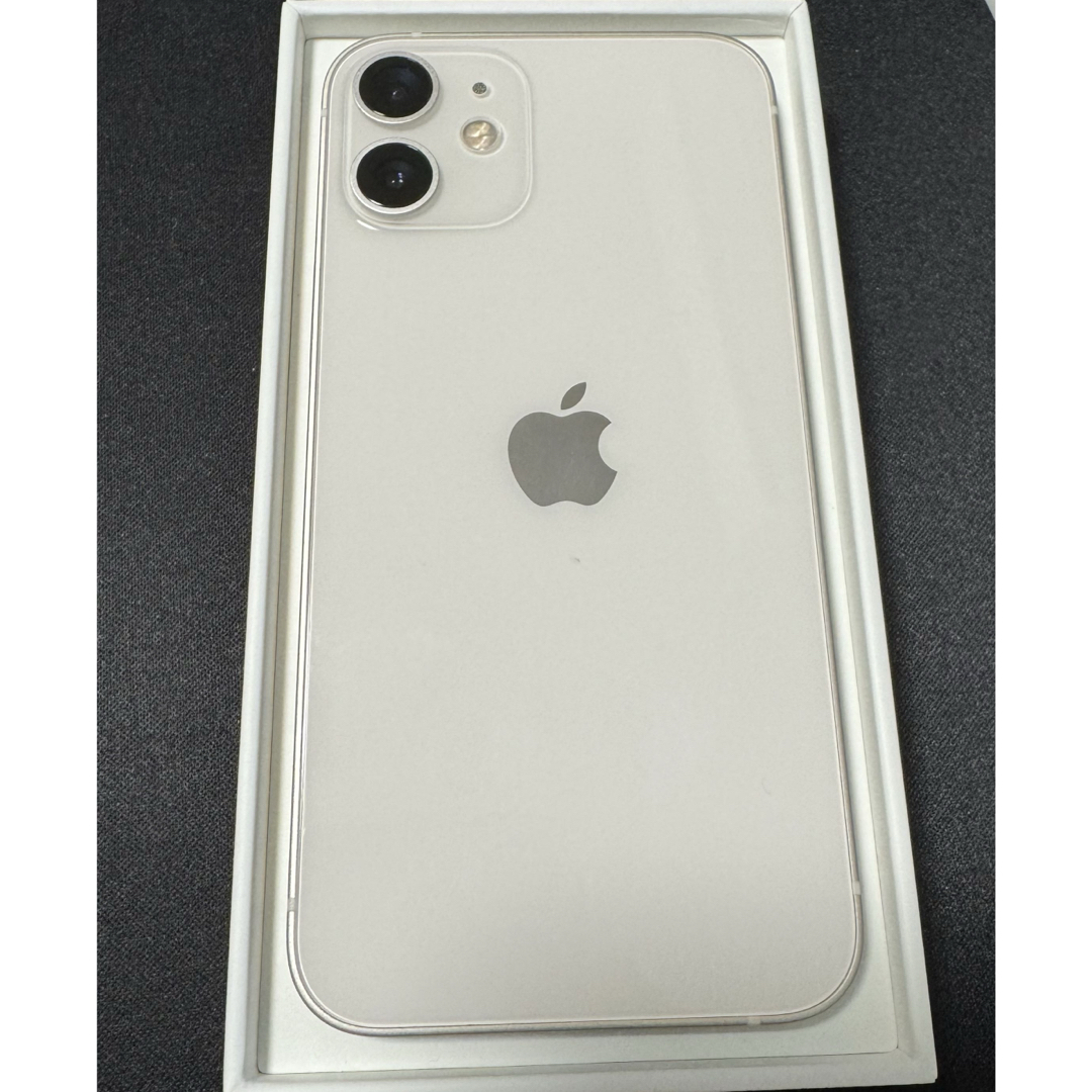 iPhone(アイフォーン)のiPhone12mini 64GB ホワイト スマホ/家電/カメラのスマートフォン/携帯電話(スマートフォン本体)の商品写真