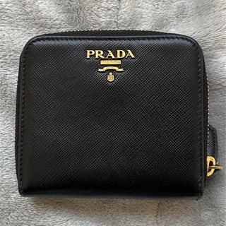 プラダ(PRADA)のPRADA 二つ折り財布　サフィアーノ　黒(財布)