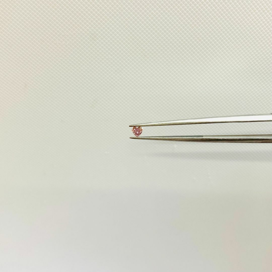 FANCY INTENSE PINK 0.063ct/HS/RT2452/CGL レディースのアクセサリー(その他)の商品写真