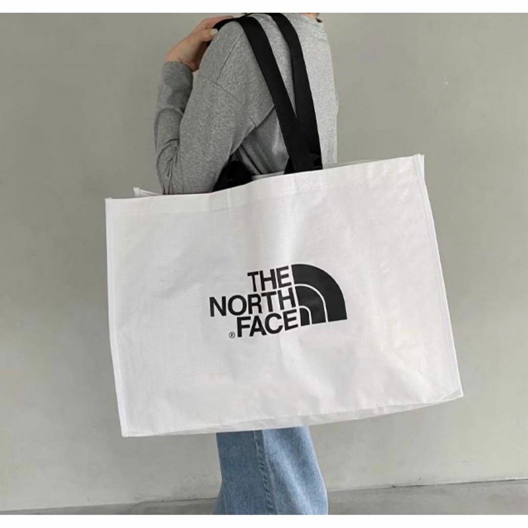 THE NORTH FACE(ザノースフェイス)の新品⭐️ノースフェイス　エコバック　タポリン　M、L 2種セット　アウトドア レディースのバッグ(エコバッグ)の商品写真