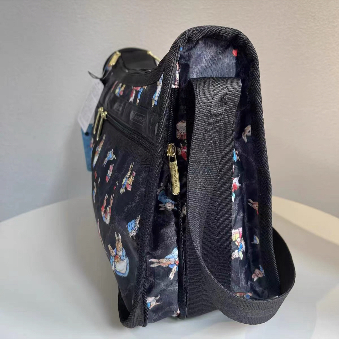 LeSportsac(レスポートサック)のショルダーバック　ピーターラビット　レスポートサック　新品未使用 レディースのバッグ(ショルダーバッグ)の商品写真