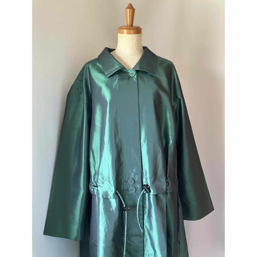 Lochie(ロキエ)のused レトロ 緑 光沢 コートジャケット 古着 ヴィンテージ vintage レディースのジャケット/アウター(テーラードジャケット)の商品写真