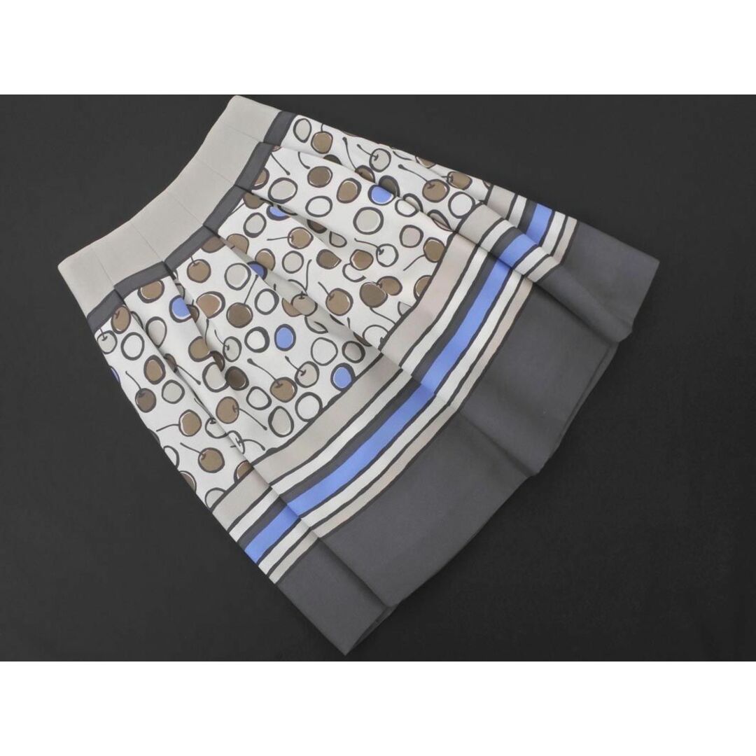 M'S GRACY(エムズグレイシー)のエムズグレイシー 総柄 Aライン 台形 スカート size36/白ｘベージュｘグレーｘ青 ■■ レディース レディースのスカート(ひざ丈スカート)の商品写真