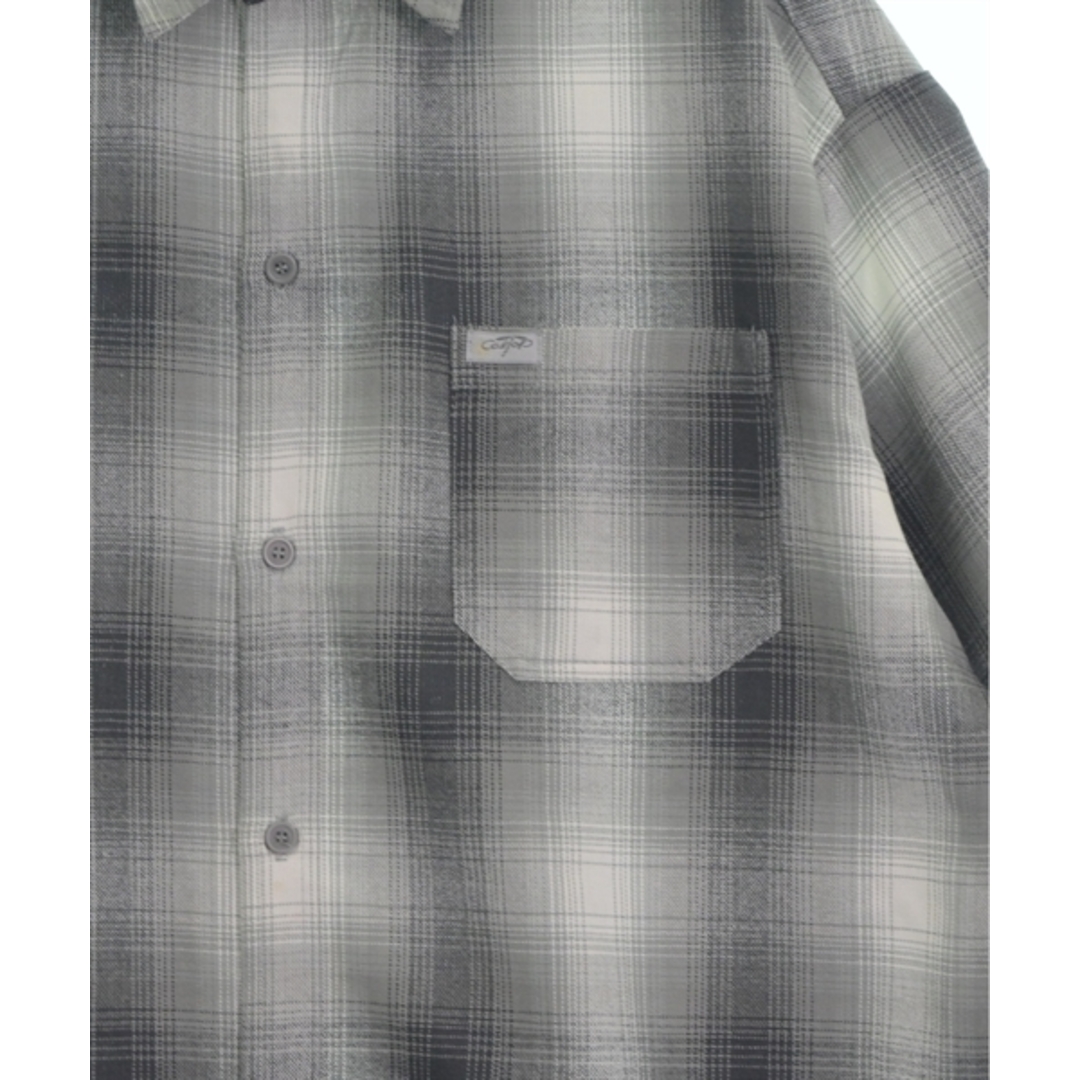 CALTOP(カルトップ)のCALTOP キャルトップ カジュアルシャツ XL グレーx白x黒(チェック) 【古着】【中古】 メンズのトップス(シャツ)の商品写真