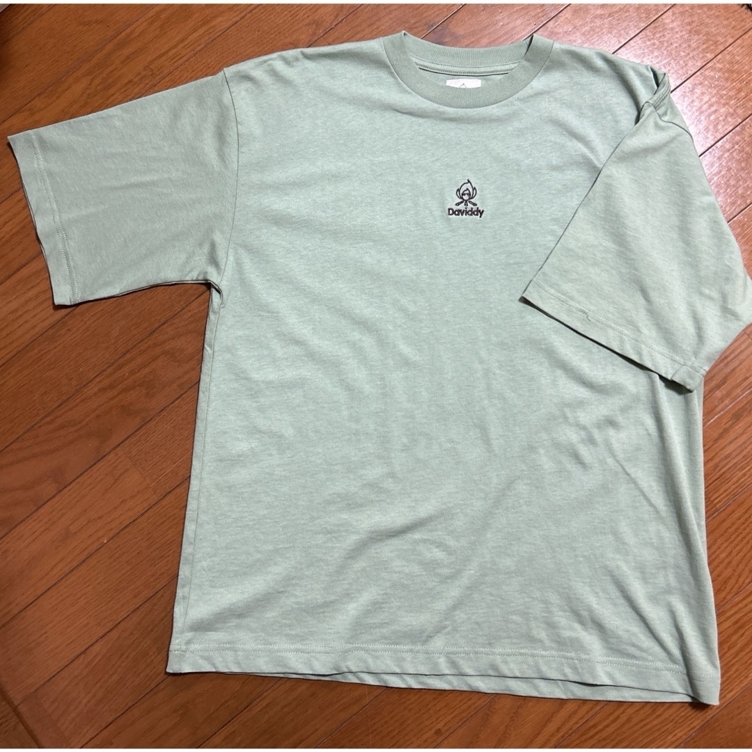 【新品】Daviddy ダビッディー　Tシャツ　ピスタチオカラー メンズのトップス(Tシャツ/カットソー(半袖/袖なし))の商品写真