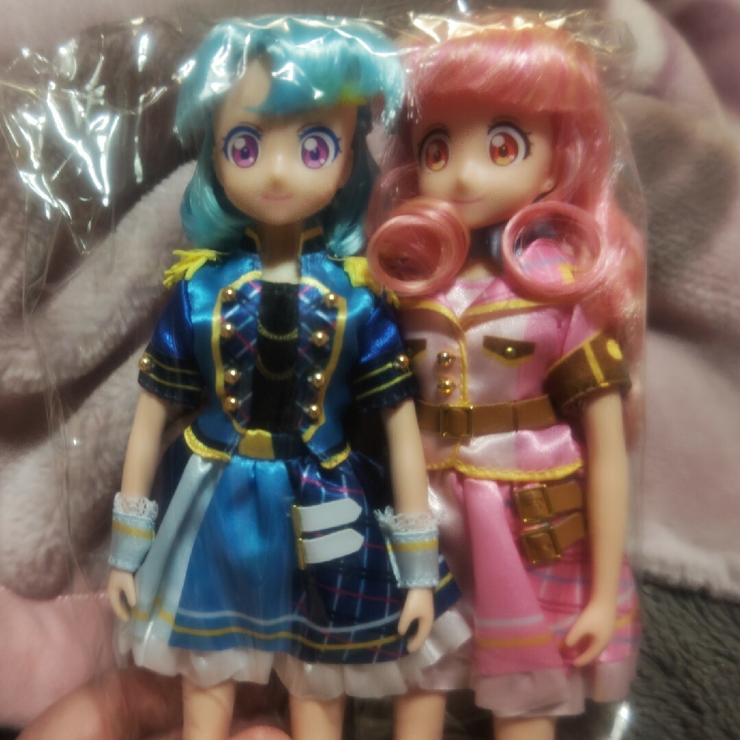 アイカツ!(アイカツ)の貴重?アイカツフレンズ☆あいね＆みお２体セット エンタメ/ホビーのおもちゃ/ぬいぐるみ(キャラクターグッズ)の商品写真