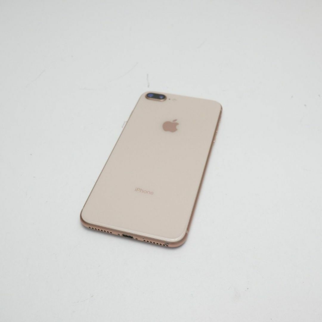 iPhone(アイフォーン)の超美品 SIMフリー iPhone8 PLUS 64GB ゴールド  M111 スマホ/家電/カメラのスマートフォン/携帯電話(スマートフォン本体)の商品写真