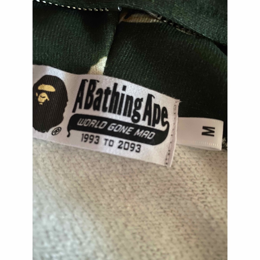 A BATHING APE(アベイシングエイプ)の未使用　APE BAPE エイプ  シャーク　パーカー  メンズのジャケット/アウター(その他)の商品写真