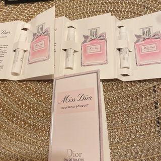 ディオール(Dior)の【新品未使用】Dior サンプル 香水 ミスディオール ブルーミング(香水(女性用))