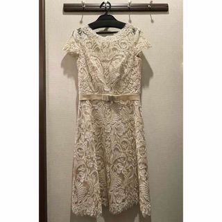 タダシショウジ(TADASHI SHOJI)のTADASHI SHOJI シンメトリーレース フレアーワンピース(ミディアムドレス)