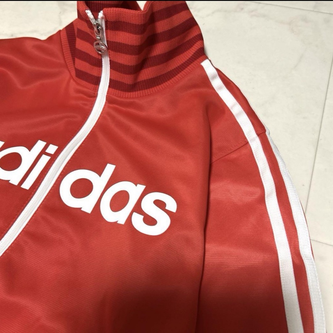 adidas(アディダス)の美品　アディダスadidas トラックジャケット　ジャージ　M レッド　赤 メンズのトップス(ジャージ)の商品写真