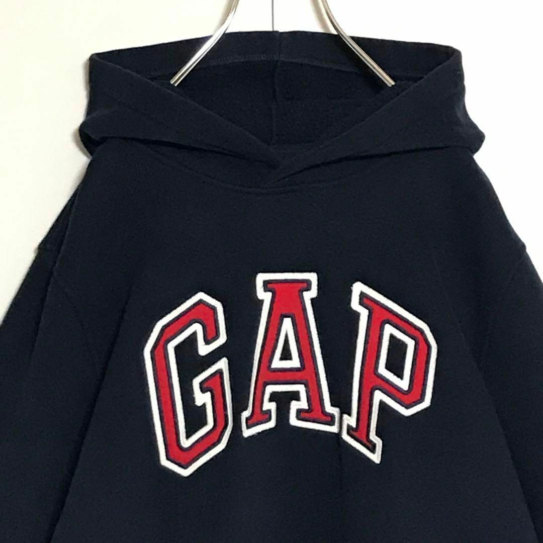 GAP(ギャップ)の【美品】ギャップ　ビッグワッペンロゴ入りパーカー　裏起毛　ネイビーK767 メンズのトップス(パーカー)の商品写真