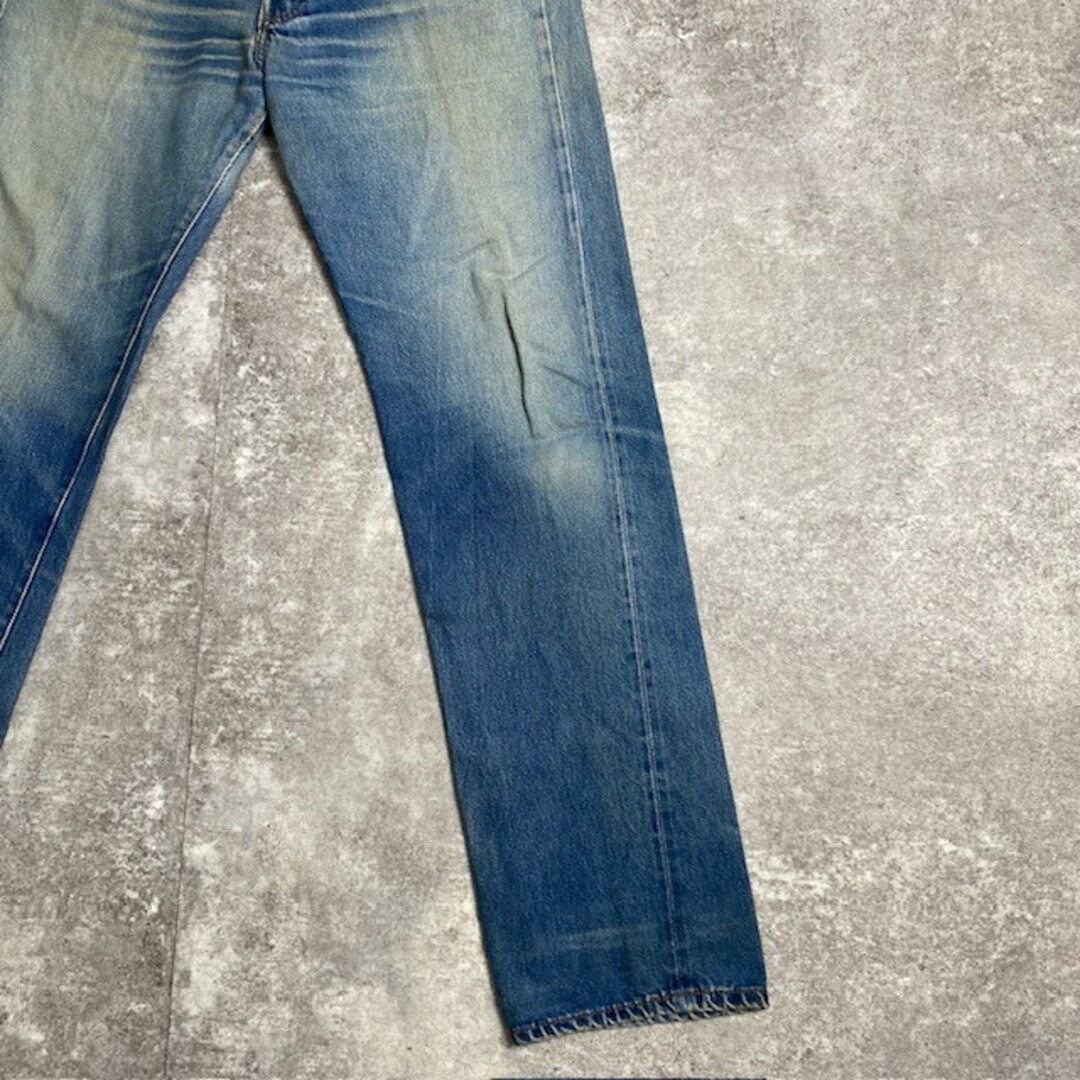 Levi's(リーバイス)の80's LEVI'S 501 デニムパンツ 赤耳 W32程 刻印555 バレンシア工場 USA製 スモールe ヴィンテージ 288U メンズのパンツ(デニム/ジーンズ)の商品写真