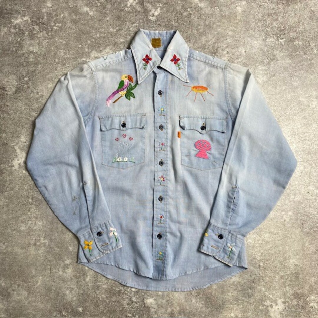 Levi's(リーバイス)の70's Levi's シャンブレーシャツ 刺繍カスタム ワークシャツ 襟芯 リメイク ヴィンテージ 285U メンズのトップス(シャツ)の商品写真