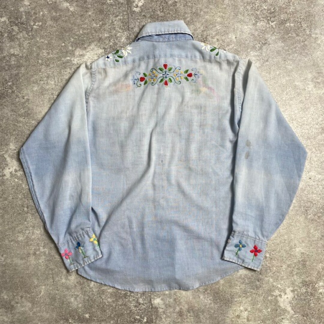 Levi's(リーバイス)の70's Levi's シャンブレーシャツ 刺繍カスタム ワークシャツ 襟芯 リメイク ヴィンテージ 285U メンズのトップス(シャツ)の商品写真