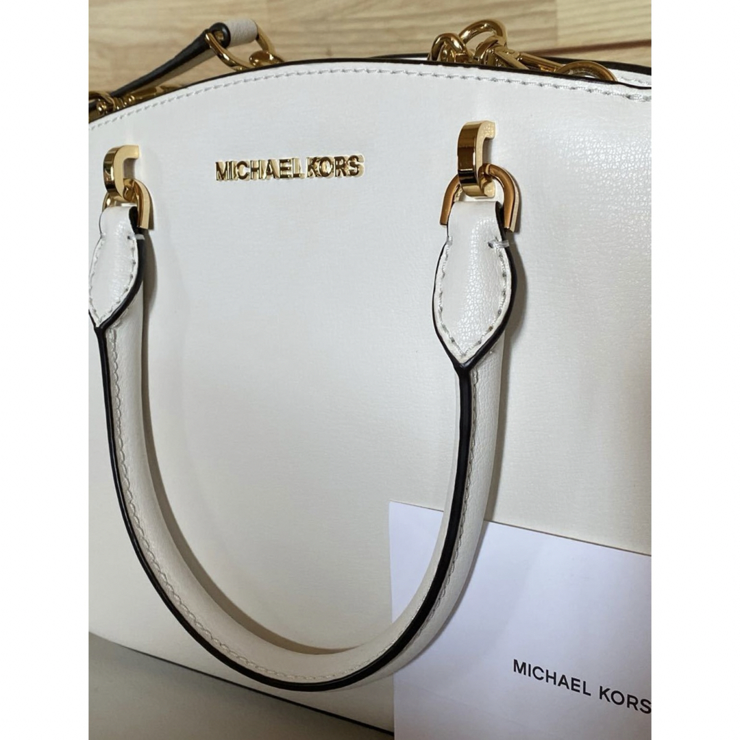 Michael Kors(マイケルコース)のマイケルコース　ショルダーバッグ　ホワイト　未使用 レディースのバッグ(ショルダーバッグ)の商品写真