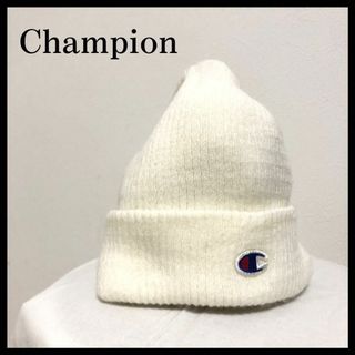 チャンピオン(Champion)の【美品】チャンピオン ニット帽 ワンポイント ロゴ 刺繍 ホワイト 男女兼用 (ニット帽/ビーニー)